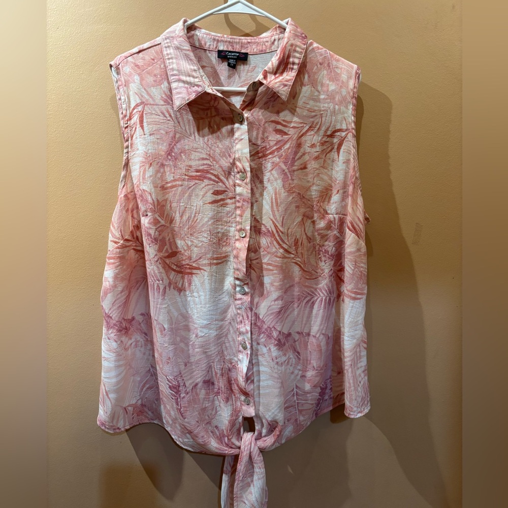 Cocomo Top Women 2X Pink white Floral Tie Waist Button Up sleeveless Top…